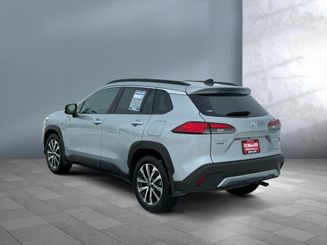 2025 Toyota Corolla Cross XLE