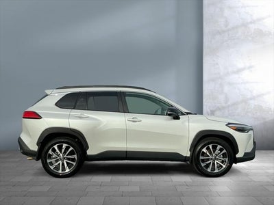 2025 Toyota Corolla Cross XLE