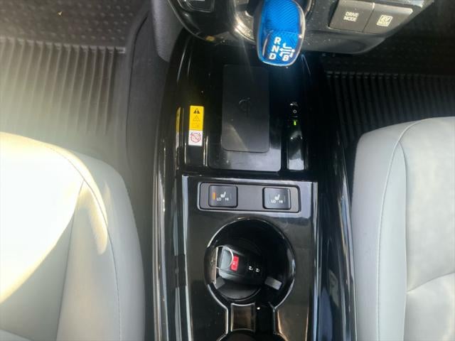 2021 Toyota PRIUS XLE