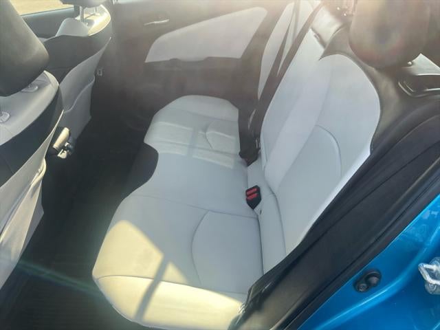 2021 Toyota PRIUS XLE