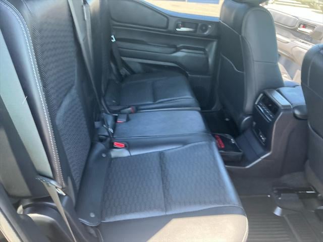 2025 Toyota Land Cruiser 4WD (Natl)