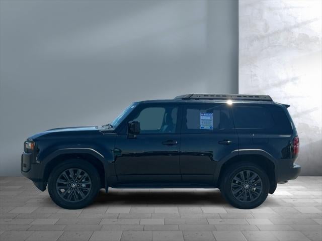 2025 Toyota Land Cruiser 4WD (Natl)