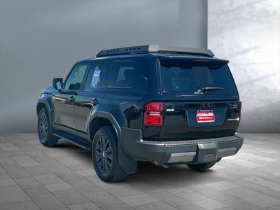 2025 Toyota Land Cruiser 4WD (Natl)