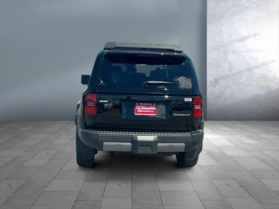 2025 Toyota Land Cruiser 4WD (Natl)