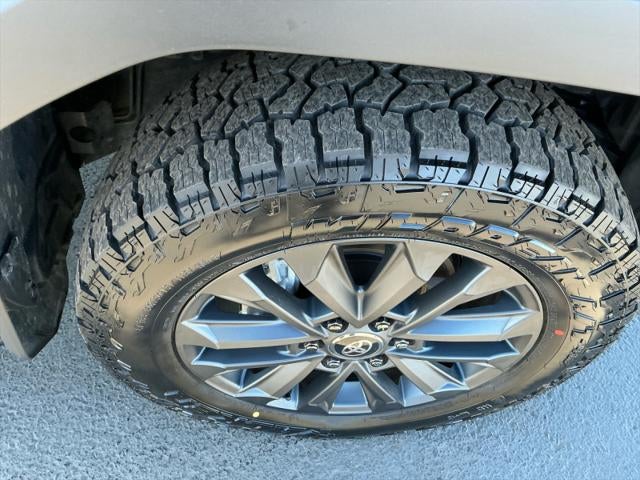 2025 Toyota LAND CRUISER 4WD (Natl)