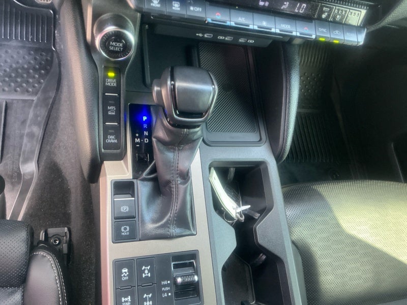 2024 Toyota Land Cruiser 4WD (Natl)