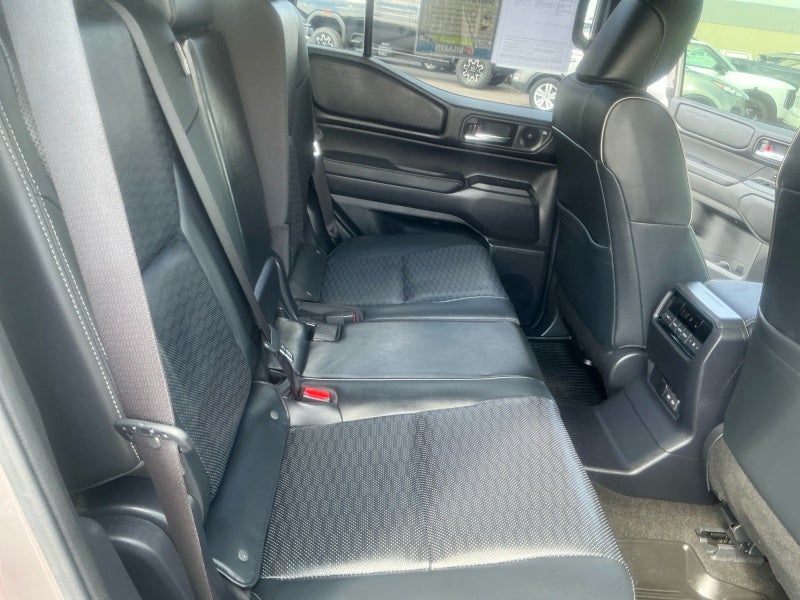 2024 Toyota Land Cruiser 4WD (Natl)