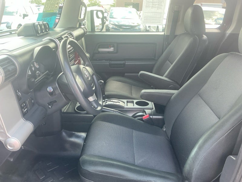2010 Toyota FJ CRUISER 4WD 4dr Auto