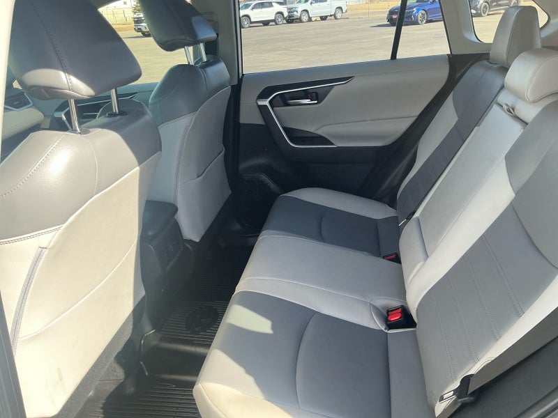 2022 Toyota RAV4 HYBRID Hybrid XLE Premium