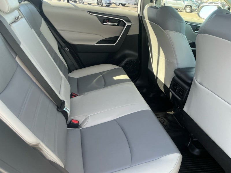 2022 Toyota RAV4 HYBRID Hybrid XLE Premium