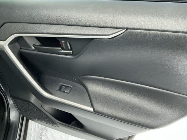 2020 Toyota RAV4 HYBRID Hybrid LE