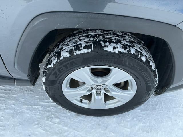 2020 Toyota RAV4 HYBRID Hybrid LE