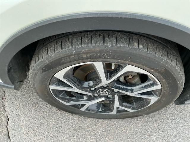 2021 Toyota C-HR XLE