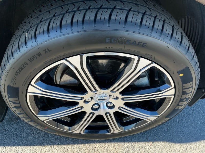 2018 Volvo XC60 Inscription