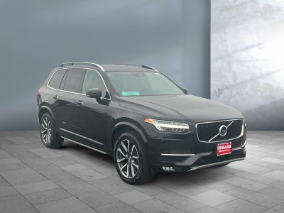 2018 Volvo XC90 Momentum