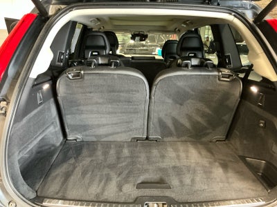 2021 Volvo XC90 Momentum