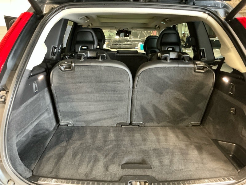 2021 Volvo XC90 Momentum