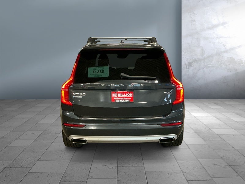 2021 Volvo XC90 Momentum