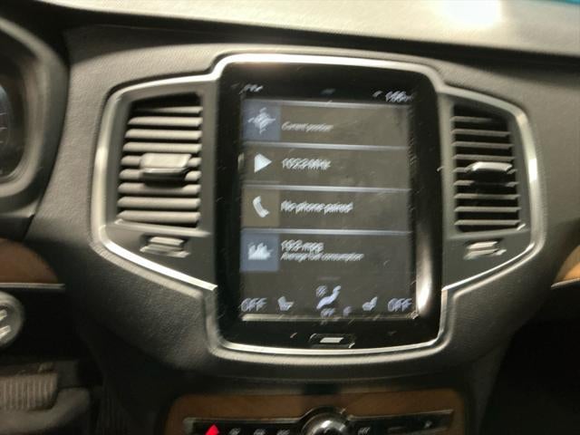 2021 Volvo XC90 Momentum