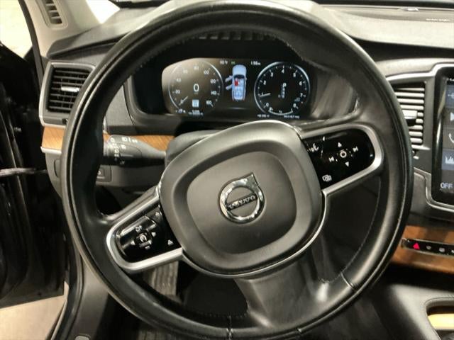 2021 Volvo XC90 Momentum
