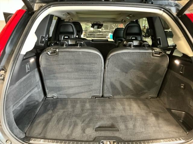 2021 Volvo XC90 Momentum