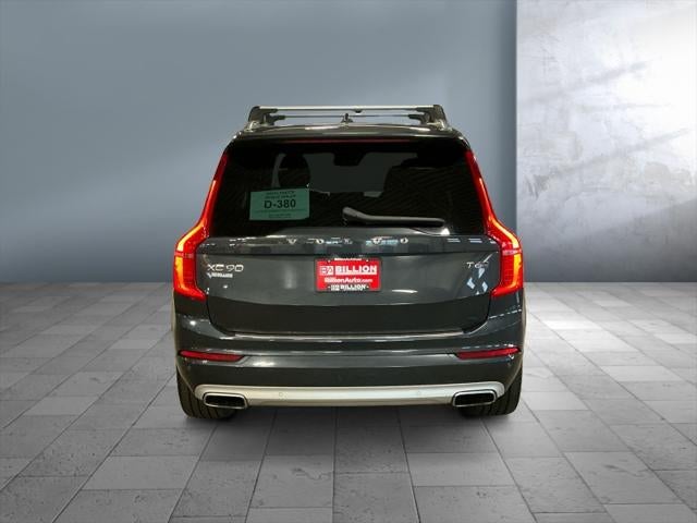 2021 Volvo XC90 Momentum