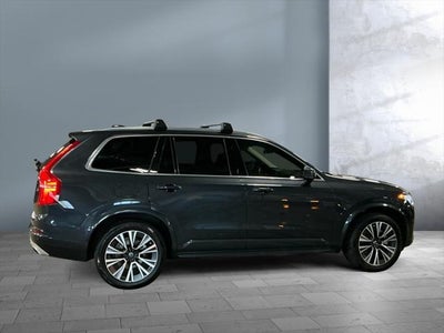 2021 Volvo XC90 Momentum