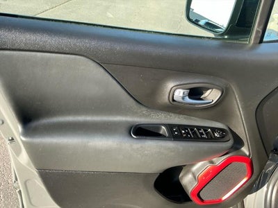 2022 Jeep Renegade Trailhawk