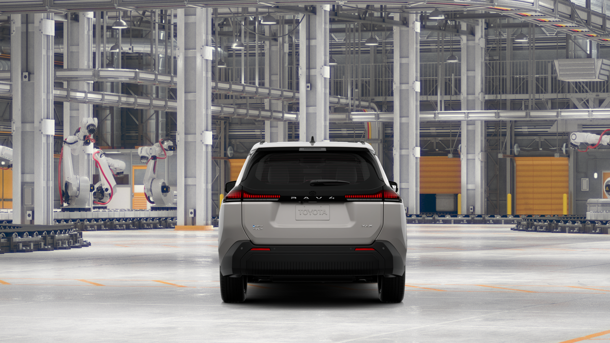 2026 Toyota RAV4 XLE PREMIUM HYBRID AWD