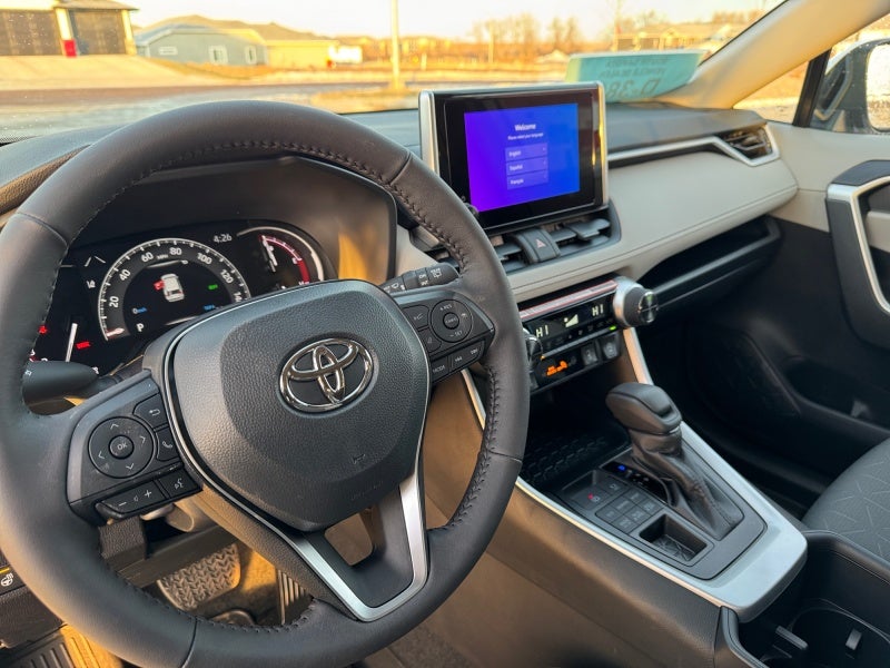 2025 Toyota RAV4 XLE