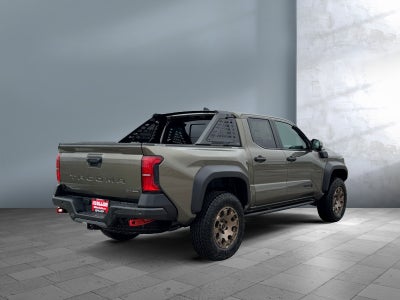 2026 Toyota Tacoma i-FORCE MAX Tacoma Trailhunter
