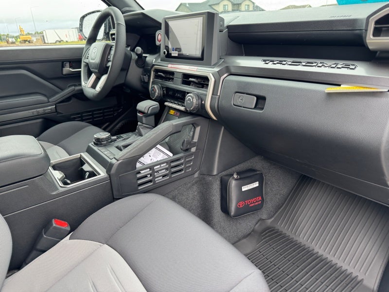 2026 Toyota Tacoma i-FORCE MAX Tacoma TRD Off-Road