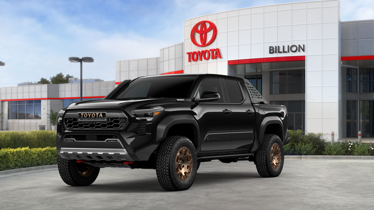 2026 Toyota Tacoma i-FORCE MAX Tacoma Trailhunter