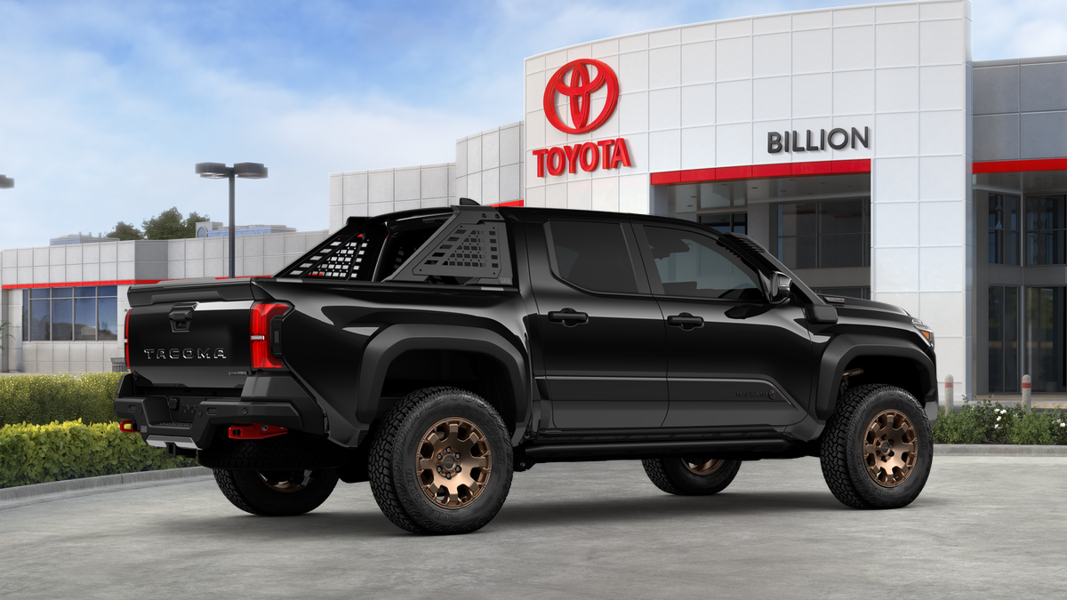 2026 Toyota Tacoma i-FORCE MAX Tacoma Trailhunter