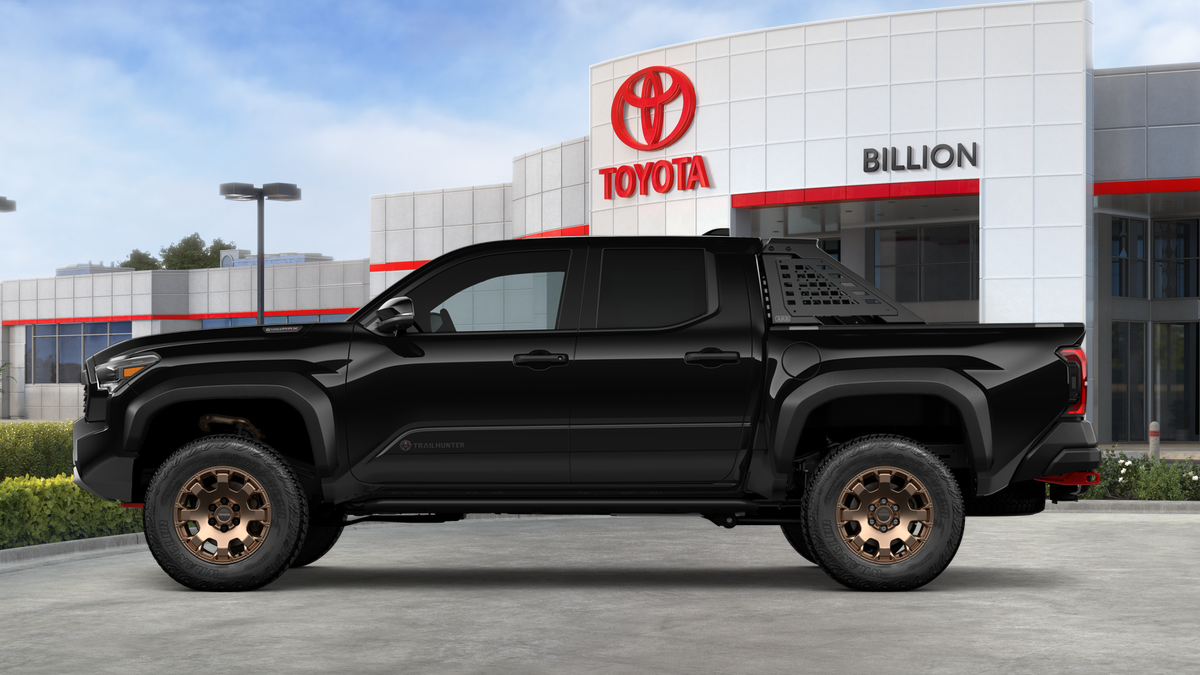 2026 Toyota Tacoma i-FORCE MAX Tacoma Trailhunter