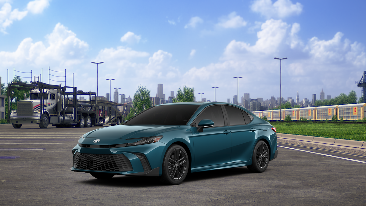 2026 Toyota Camry SE AWD Hybrid's photo