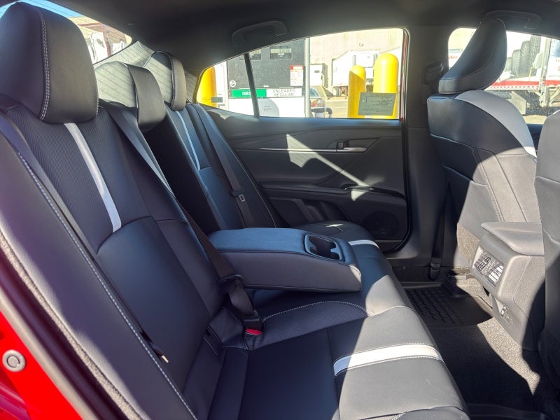 2026 Toyota Camry SE AWD