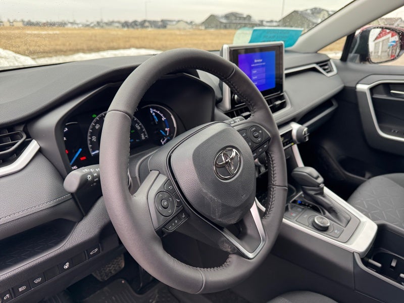 2025 Toyota RAV4 Hybrid XLE