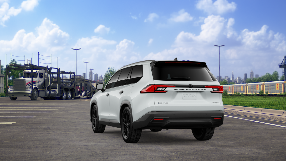 2026 Toyota Grand Highlander Hybrid Nightshade