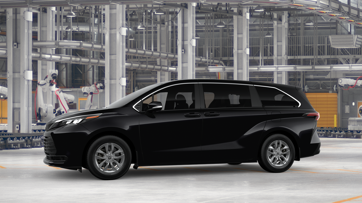 2026 Toyota Sienna LE