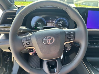 2026 Toyota Toyota Crown Signia Limited