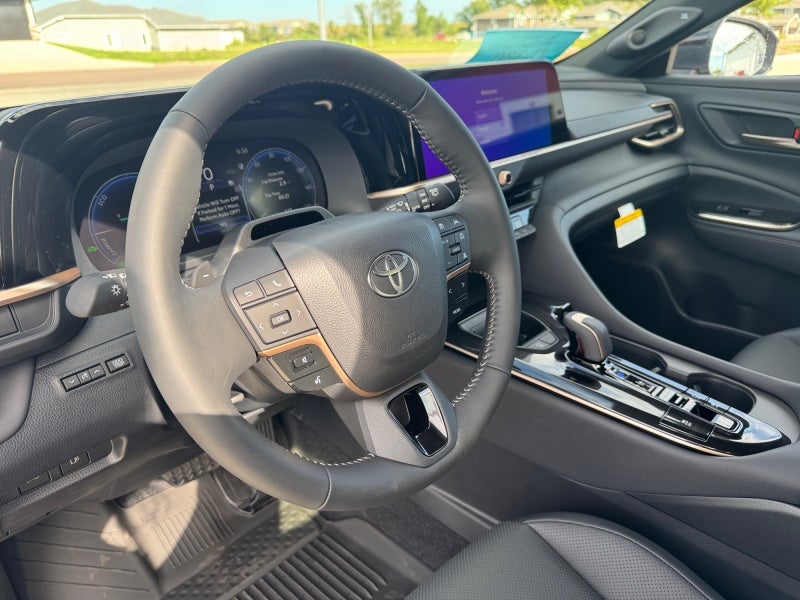 2026 Toyota Toyota Crown Signia Limited
