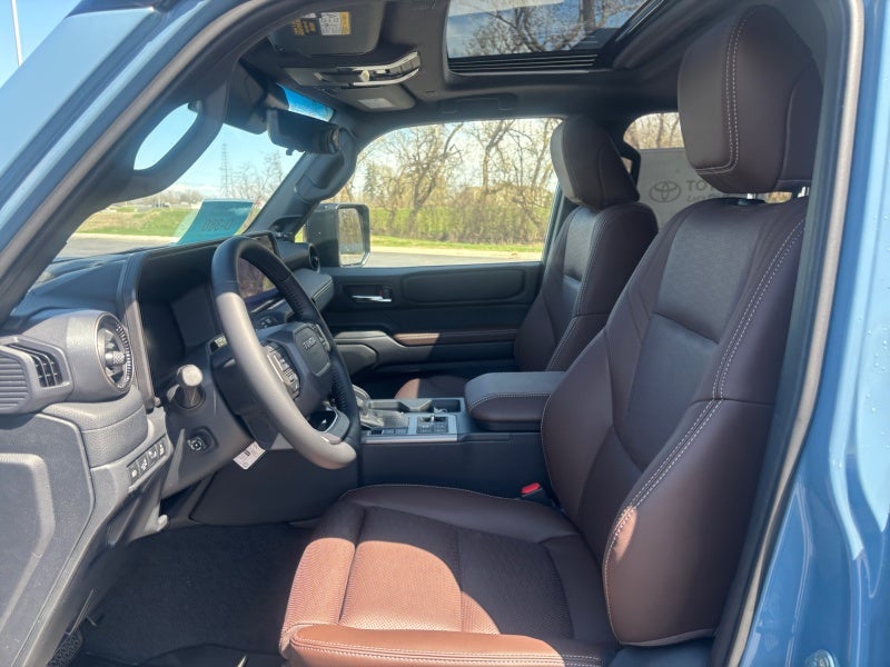 2026 Toyota Land Cruiser 4WD (Natl)