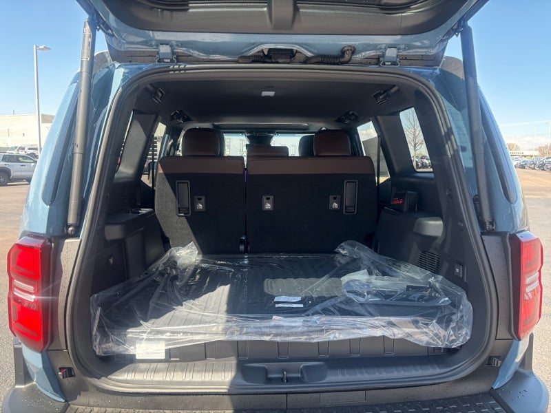 2026 Toyota Land Cruiser 4WD (Natl)
